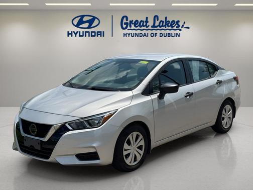 Brilliant Silver Metallic 2020 Nissan Versa 1.6 S