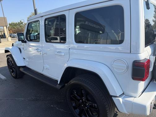 2023 Jeep Wrangler 4-Door High Altitude 4x4