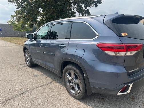 2018 Toyota Highlander Limited Platinum