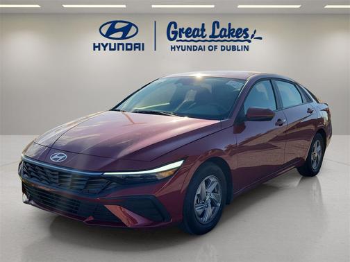 2025 Hyundai ELANTRA SE