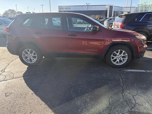 2015 Jeep Cherokee Sport