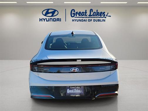 2026 Hyundai SONATA SEL