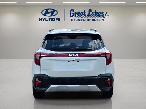 Snow White Pearl 2026 Kia Seltos S