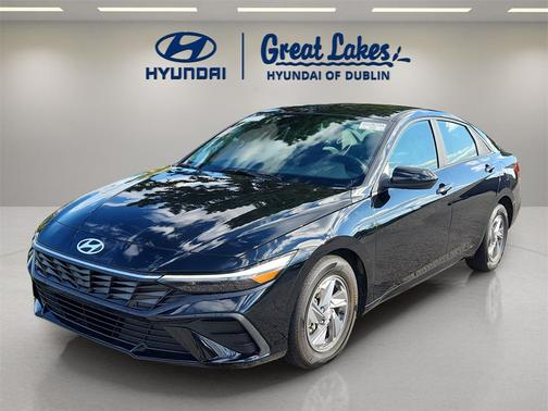 2024 Hyundai ELANTRA SE