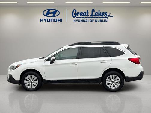 Crystal White Pearl 2018 Subaru Outback 2.5i Premium