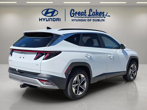 Serenity White Pearl 2025 Hyundai TUCSON SEL Convenience