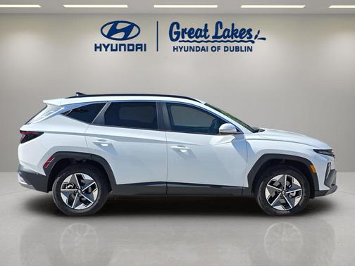 Serenity White Pearl 2025 Hyundai TUCSON SEL Convenience