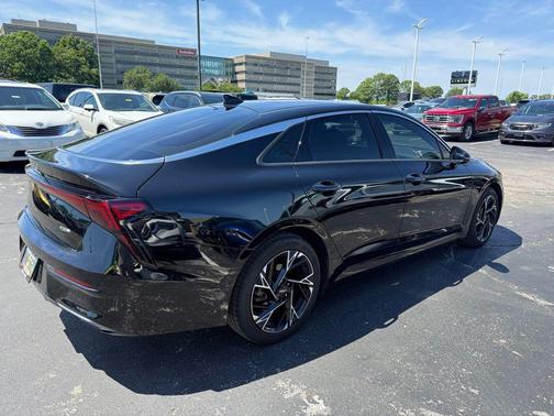 Aurora Black Pearl 2025 Kia K5 GT-Line