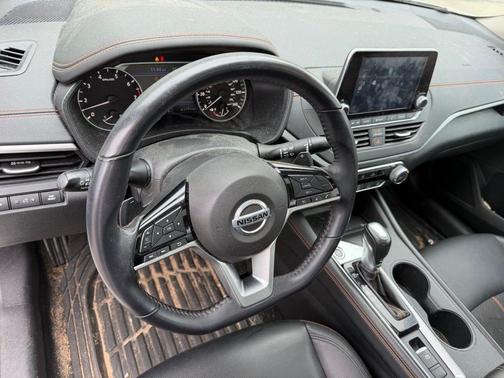 2020 Nissan Altima SR Intelligent AWD