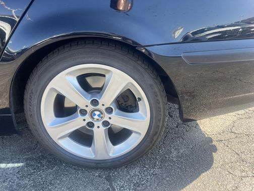 2004 BMW 330 330i