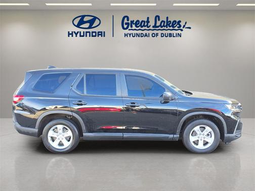 2023 Honda Pilot AWD LX