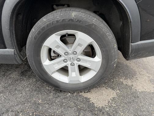 2023 Honda Pilot AWD LX