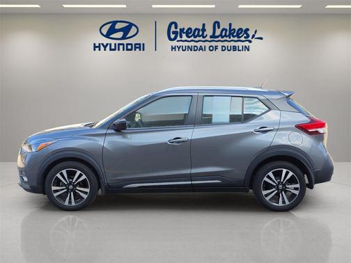 2019 Nissan Kicks SR