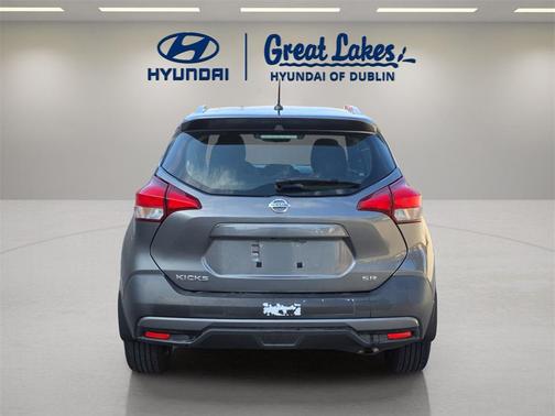 2019 Nissan Kicks SR