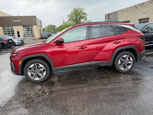 Ultimate Red 2025 Hyundai TUCSON Hybrid SEL Convenience