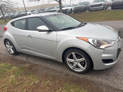2016 Hyundai Veloster Base
