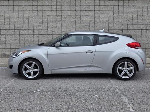 2016 Hyundai Veloster Base