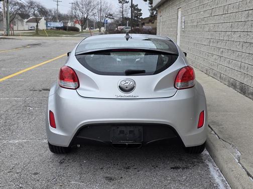 2016 Hyundai Veloster Base