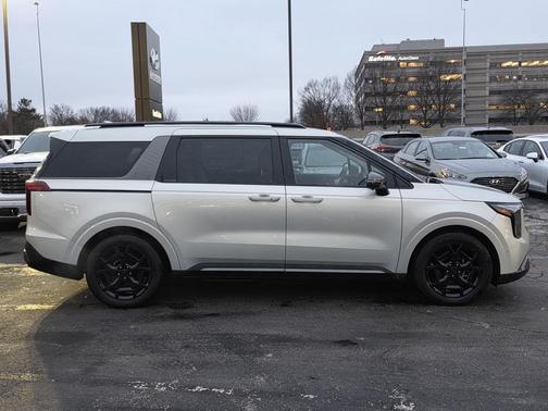 2025 Kia Carnival SX Prestige