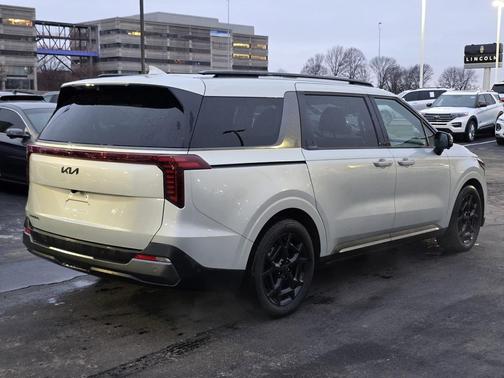 2025 Kia Carnival SX Prestige