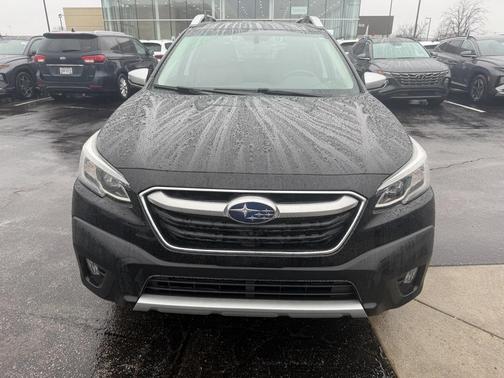 2022 Subaru Outback Touring XT
