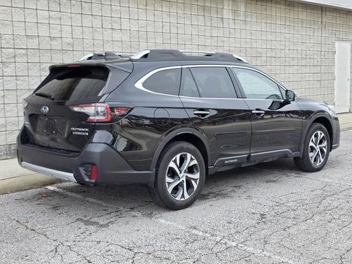 2022 Subaru Outback Touring XT