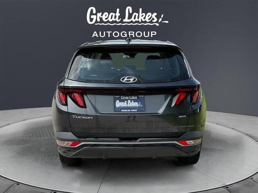 2022 Hyundai TUCSON SE