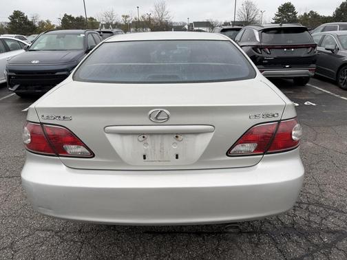 2004 Lexus ES 330 Base