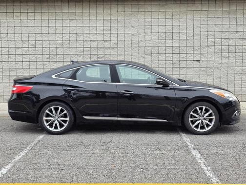 2016 Hyundai Azera Base