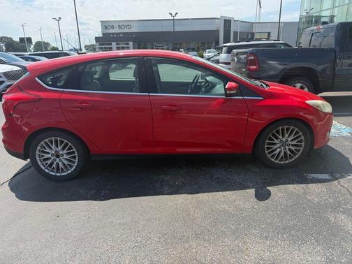 Race Red 2012 Ford Focus SEL