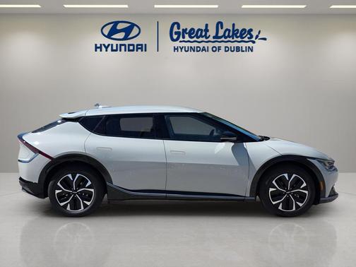 Glacier 2024 Kia EV6 Wind