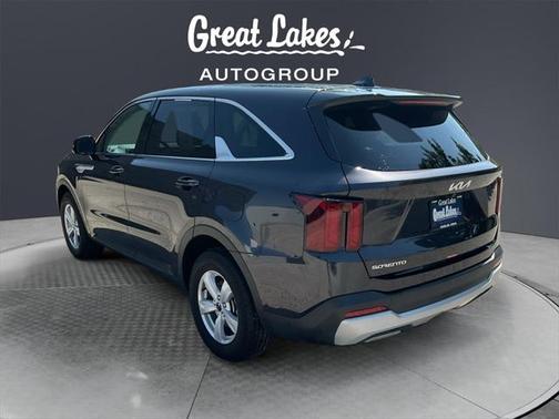 2025 Kia Sorento LX