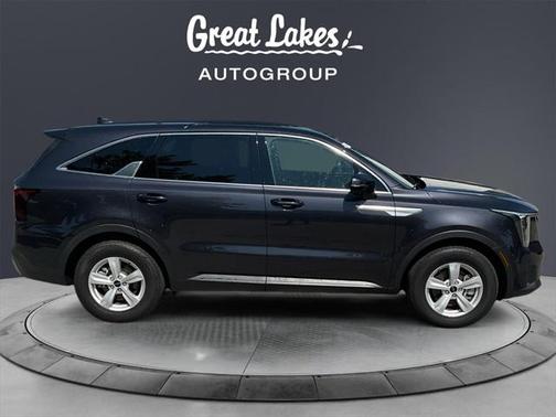 2025 Kia Sorento LX