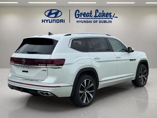 Opal White 2024 Volkswagen Atlas 2.0T SEL Premium R-Line 4MOTION