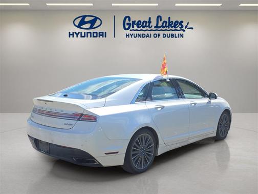 2015 Lincoln MKZ Base