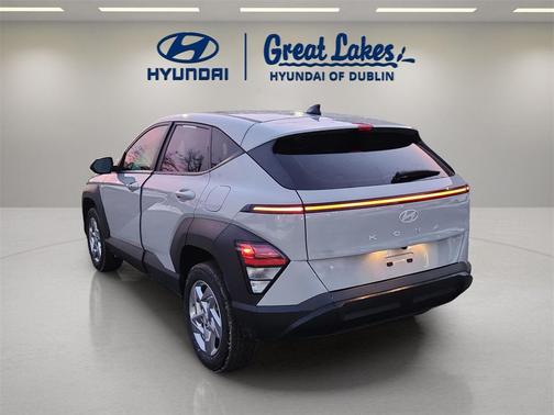 2025 Hyundai KONA SE