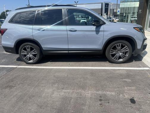 2022 Honda Pilot AWD Sport