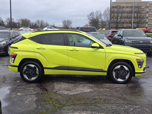 Neoteric Yellow 2024 Hyundai KONA EV SEL