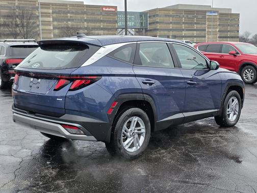 2025 Hyundai TUCSON SE
