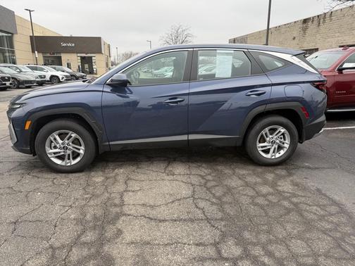 2025 Hyundai TUCSON SE