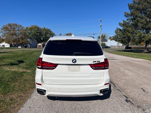 Alpine White 2017 BMW X5 xDrive50i