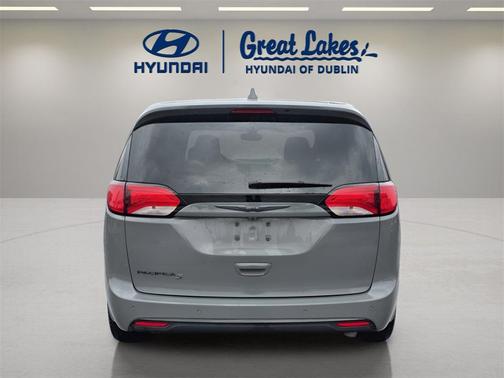 2020 Chrysler Pacifica Touring