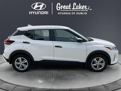 2023 Nissan Kicks S