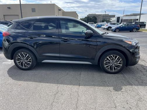 2020 Hyundai TUCSON SEL