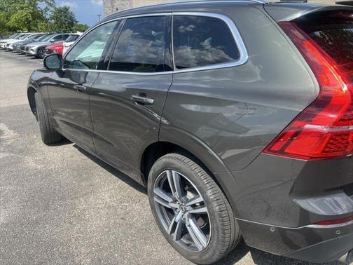 2018 Volvo XC60 T5 Momentum