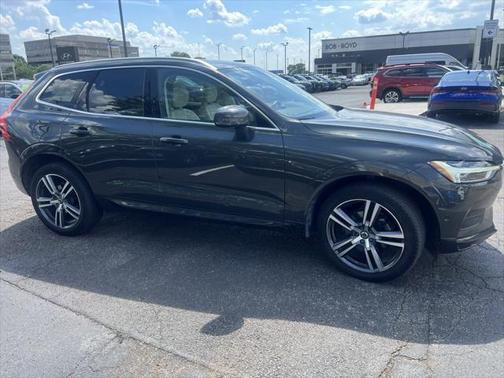 2018 Volvo XC60 T5 Momentum