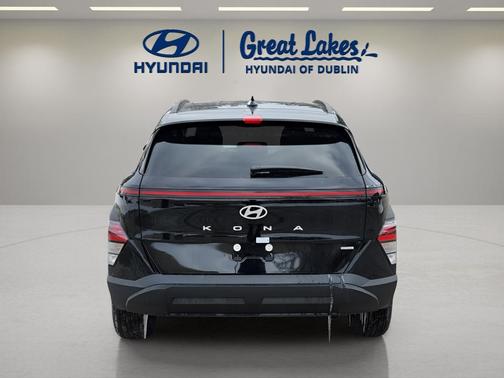 Abyss Black Pearl 2026 Hyundai KONA SEL Sport