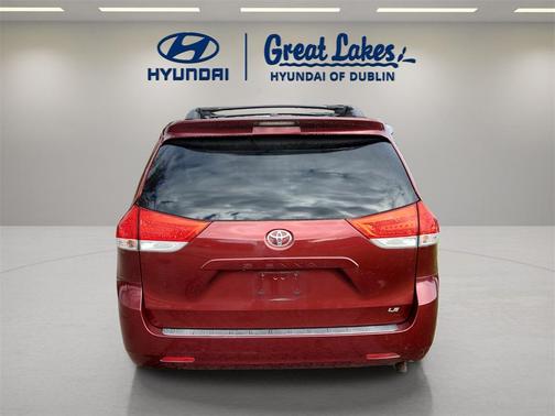2011 Toyota Sienna LE