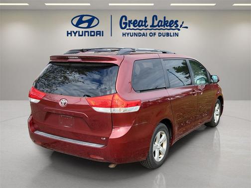 2011 Toyota Sienna LE