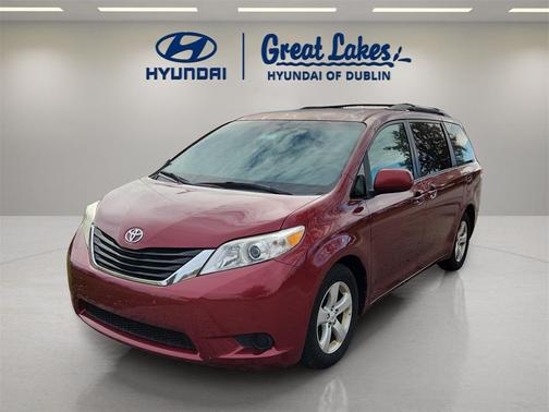 2011 Toyota Sienna LE